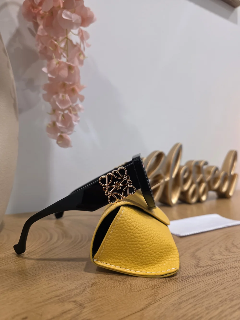 Women’s Black Oversized Sunglasses with Yellow Case